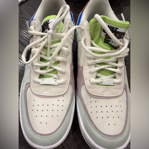 Nike Wmns Air Force 1 Shadow SE 'Pixel Swoosh - Barely Green size 11 - Picture 3 of 7